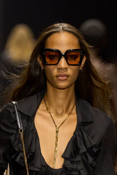 Look 20